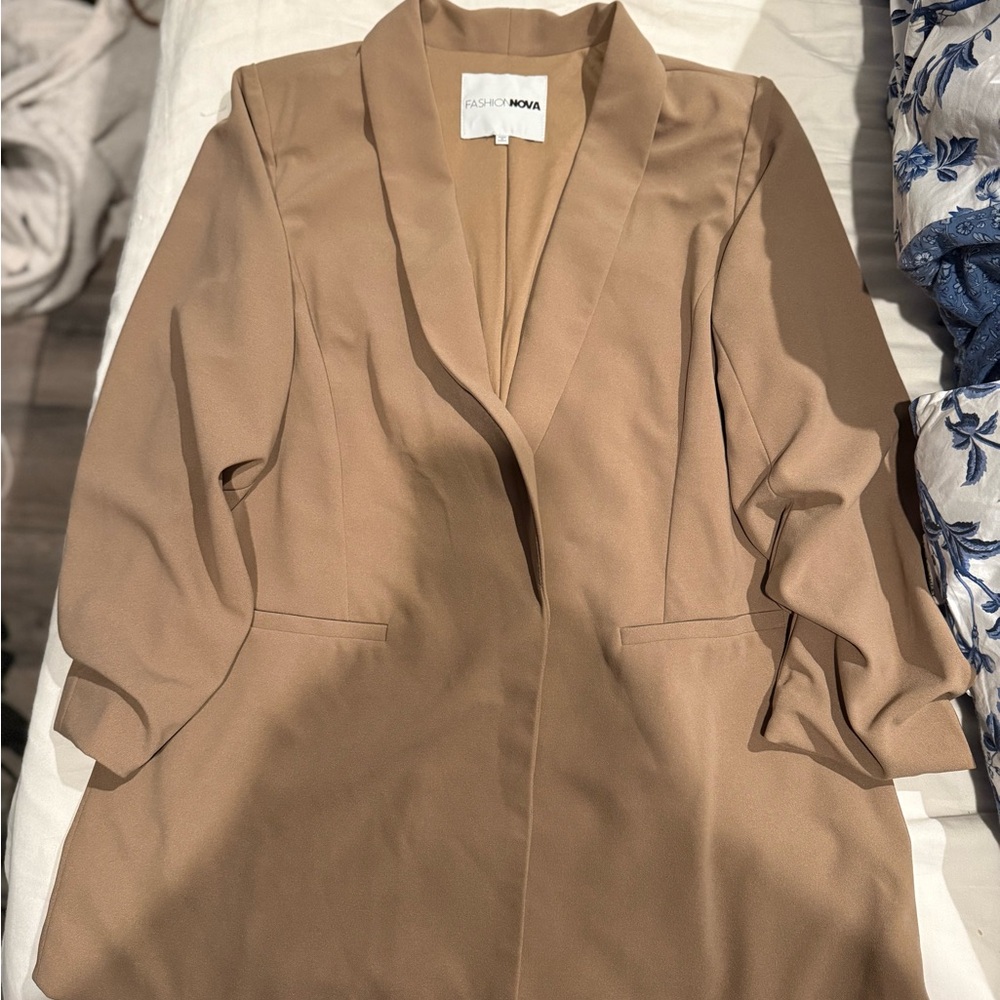 Fashion Nova Tan Women's Blazer